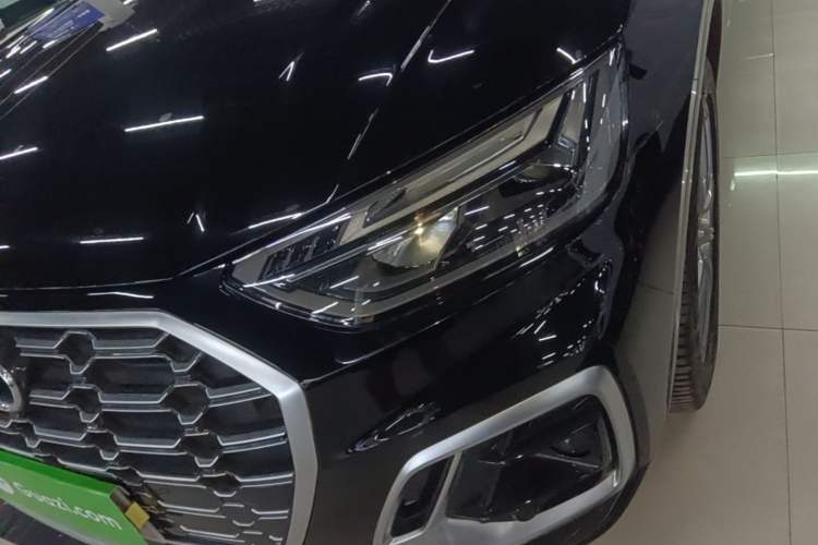 Used Audi Q5L 2023 40T Fashionable and Dynamic Edition Left Front Headlight