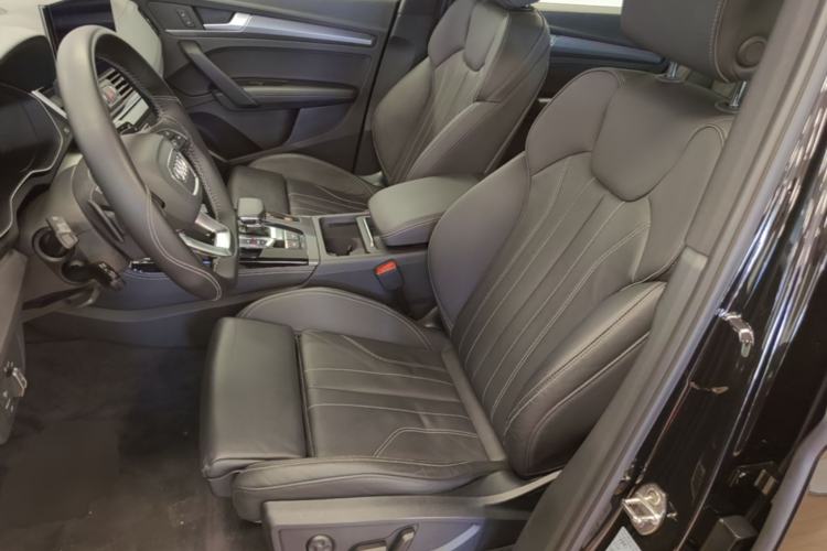 Used Audi Q5L 2023 40T Luxury Dynamic Model Left Front Seat