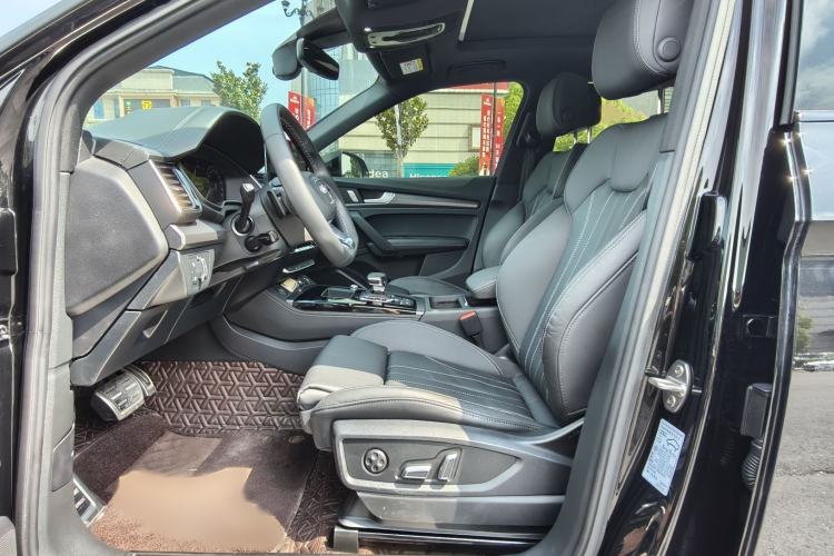 Used Audi Q5L 2023 40T Luxury Dynamic Model Left Front Seat
