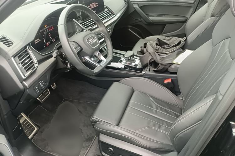 Used Audi Q5L 2023 40T Luxury Dynamic Model Left Front Seat
