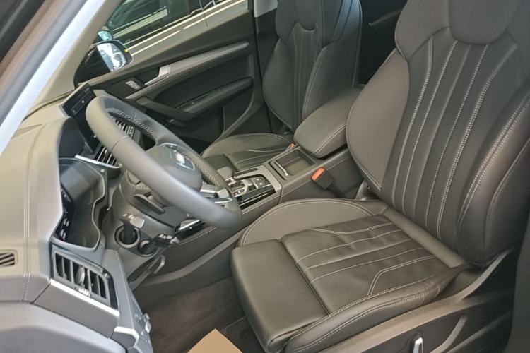 Used Audi Q5L 2023 40T Fashionable and Dynamic Edition Left Front Seat