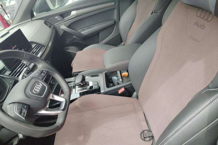 Used Audi Q5L 2023 40T Luxury Dynamic Model Left Front Seat