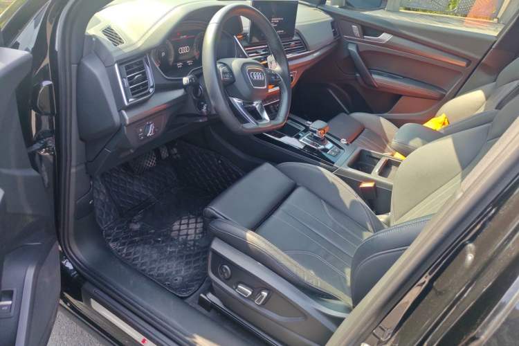 Used Audi Q5L 2023 40T Luxury Dynamic Model Left Front Seat