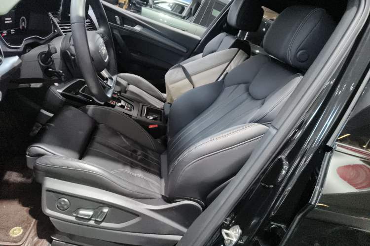 Used Audi Q5L 2023 40T Luxury Dynamic Model Left Front Seat