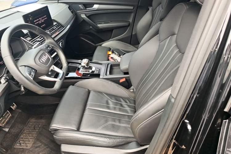 Used Audi Q5L 2023 40T Luxury Dynamic Model Left Front Seat