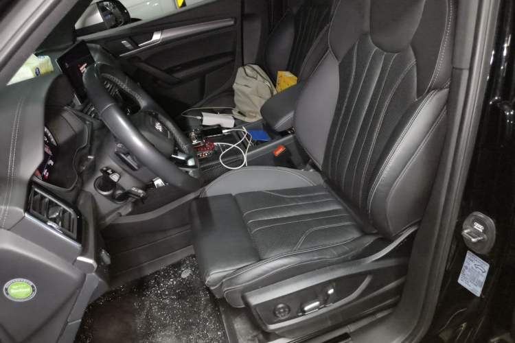 Used Audi Q5L 2023 40T Luxury Dynamic Model Left Front Seat