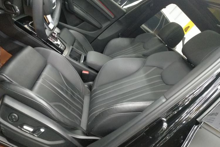 Used Audi Q5L 2023 40T Luxury Dynamic Model Left Front Seat