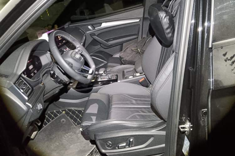 Used Audi Q5L 2023 45T Luxury Dynamic Model Left Front Seat