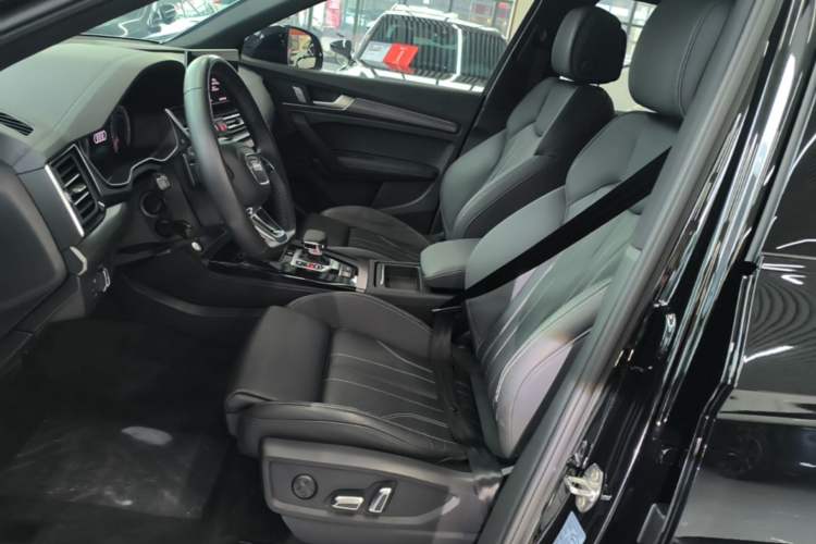 Used Audi Q5L 2023 40T Luxury Dynamic Model Left Front Seat