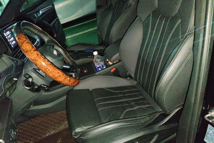 Used Audi Q5L 2023 40T Luxury Dynamic Model Left Front Seat