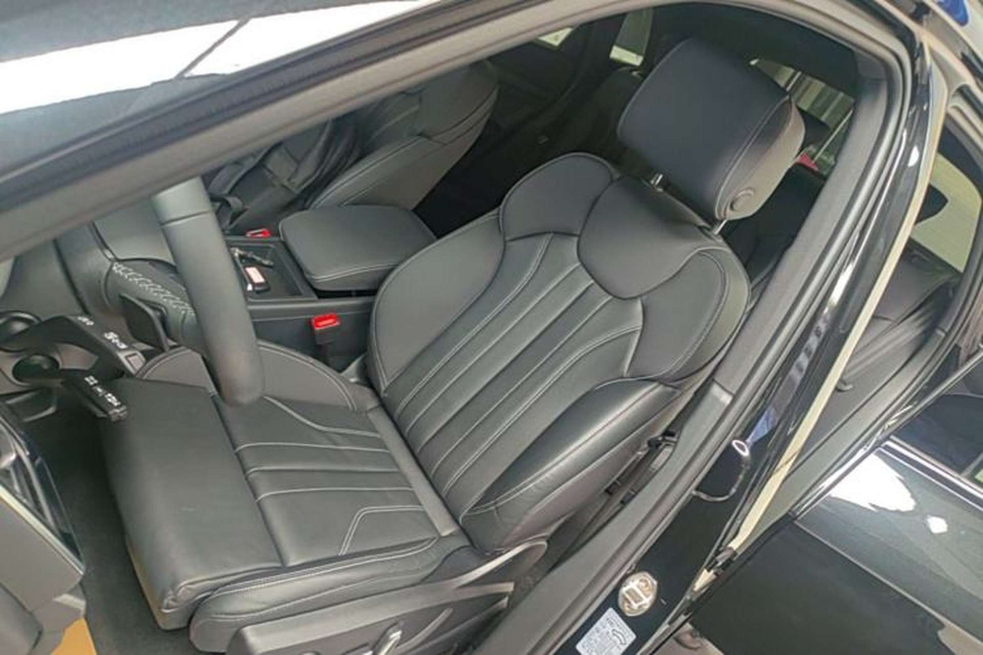 Used Audi Q5L 2023 40T Luxury Dynamic Model Left Front Seat