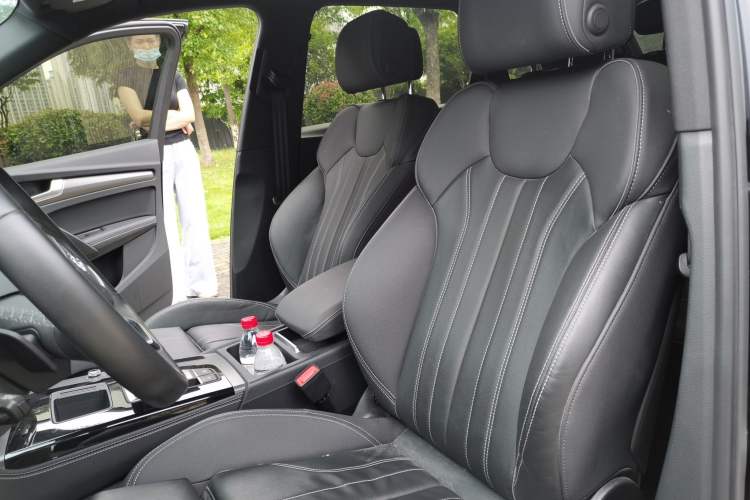 Used Audi Q5L 2023 40T Luxury Elegant Model Left Front Seat