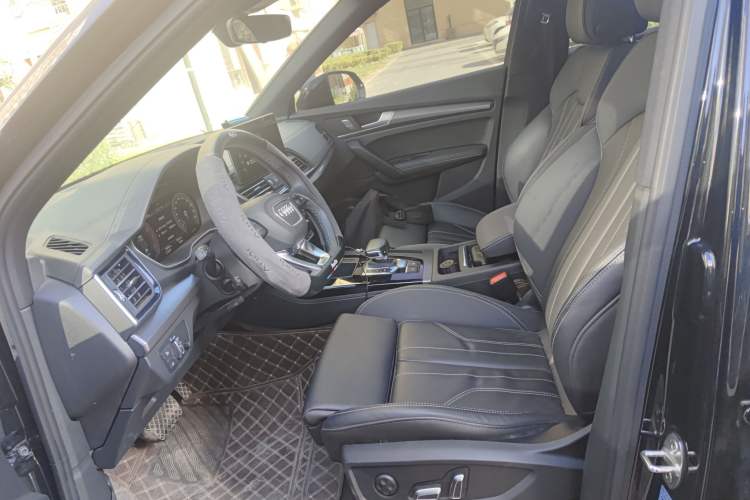 Used Audi Q5L 2023 40T Luxury Dynamic Model Left Front Seat