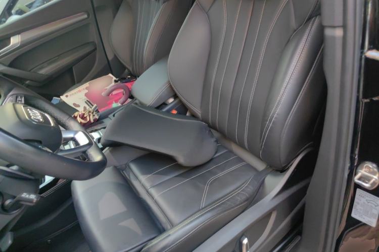 Used Audi Q5L 2023 40T Luxury Dynamic Model Left Front Seat