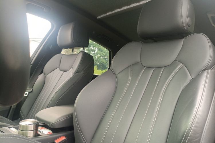 Used Audi Q5L 2023 40T Luxury Dynamic Model Left Front Seat