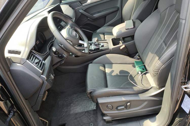 Used Audi Q5L 2023 40T Luxury Dynamic Model Left Front Seat