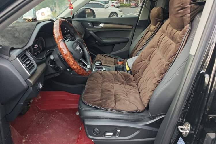 Used Audi Q5L 2023 40T Luxury Elegant Model Left Front Seat