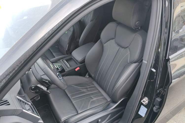 Used Audi Q5L 2023 40T Luxury Dynamic Model Left Front Seat