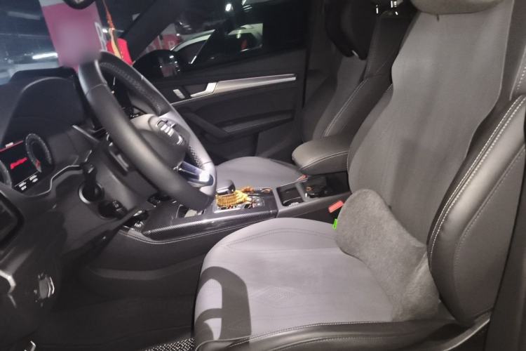 Used Audi Q5L 2023 40T Luxury Dynamic Model Left Front Seat