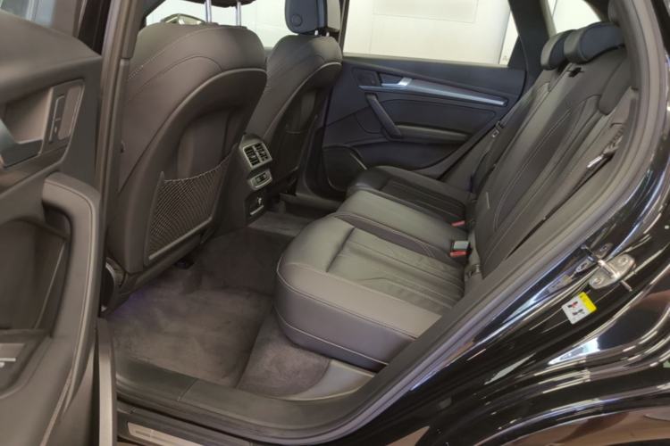 Used Audi Q5L 2023 40T Luxury Dynamic Model Left Rear Seat