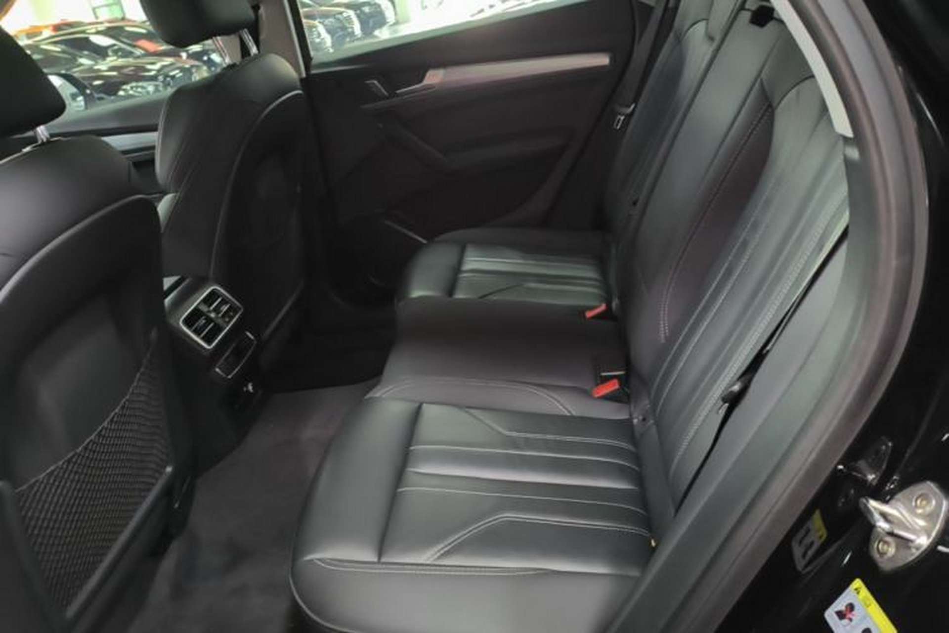 Used Audi Q5L 2023 40T Fashionable and Dynamic Edition Left Rear Seat