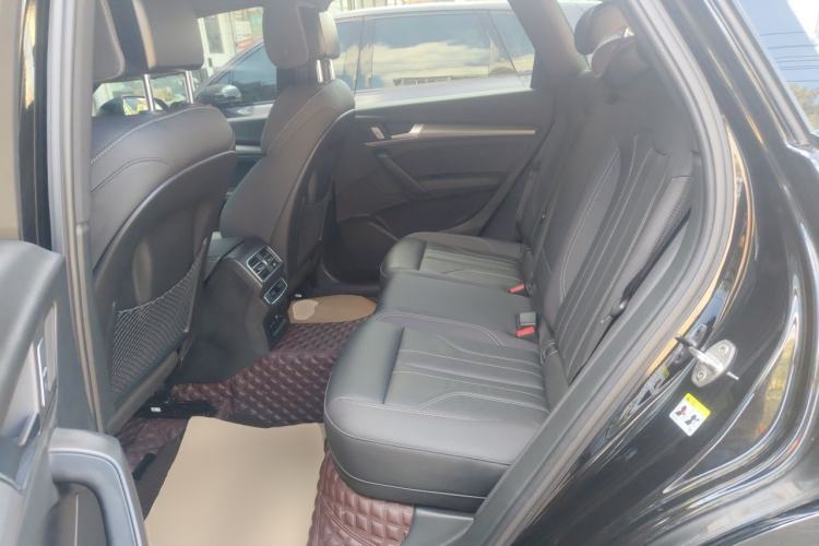 Used Audi Q5L 2023 40T Luxury Dynamic Model Left Rear Seat