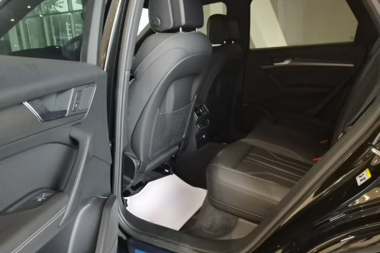 Used Audi Q5L 2023 40T Luxury Dynamic Model Left Rear Seat