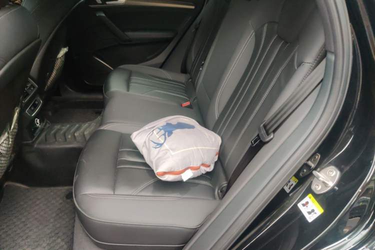 Used Audi Q5L 2023 40T Luxury Dynamic Model Left Rear Seat