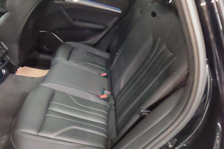 Used Audi Q5L 2023 40T Luxury Dynamic Model Left Rear Seat