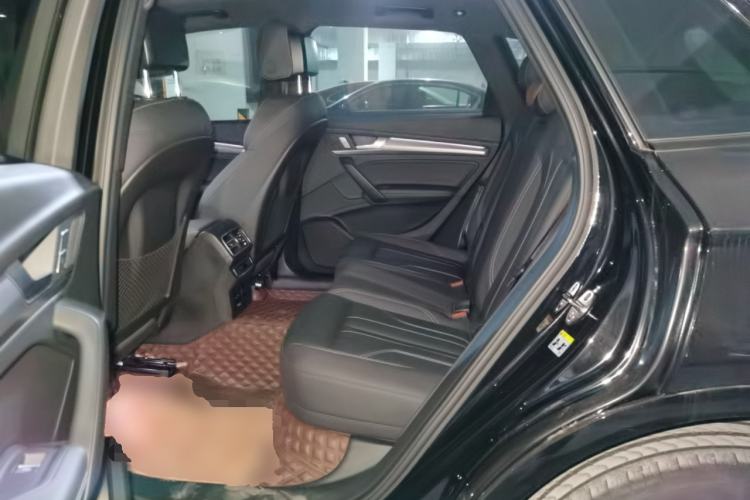 Used Audi Q5L 2023 40T Luxury Dynamic Model Left Rear Seat