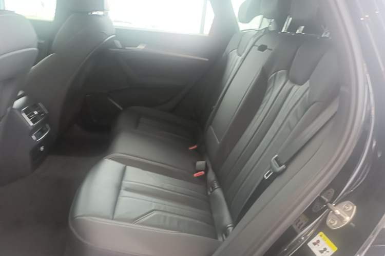 Used Audi Q5L 2023 40T Luxury Dynamic Model Left Rear Seat