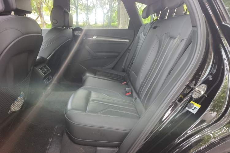 Used Audi Q5L 2023 40T Luxury Dynamic Model Left Rear Seat