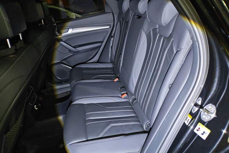 Used Audi Q5L 2023 40T Luxury Dynamic Model Left Rear Seat