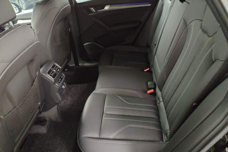 Used Audi Q5L 2023 40T Luxury Dynamic Model Left Rear Seat