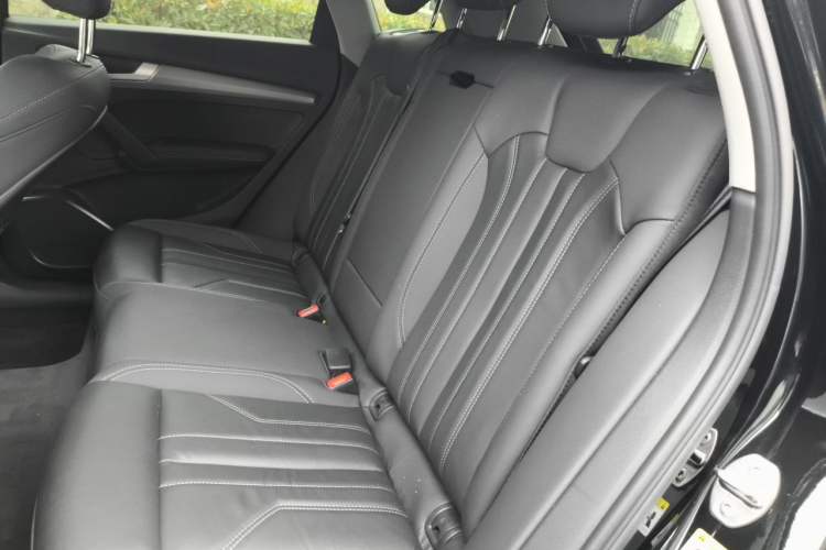 Used Audi Q5L 2023 40T Fashionable and Dynamic Edition Left Rear Seat