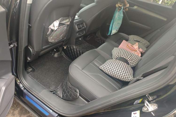 Used Audi Q5L 2023 40T Fashionable and Dynamic Edition Left Rear Seat