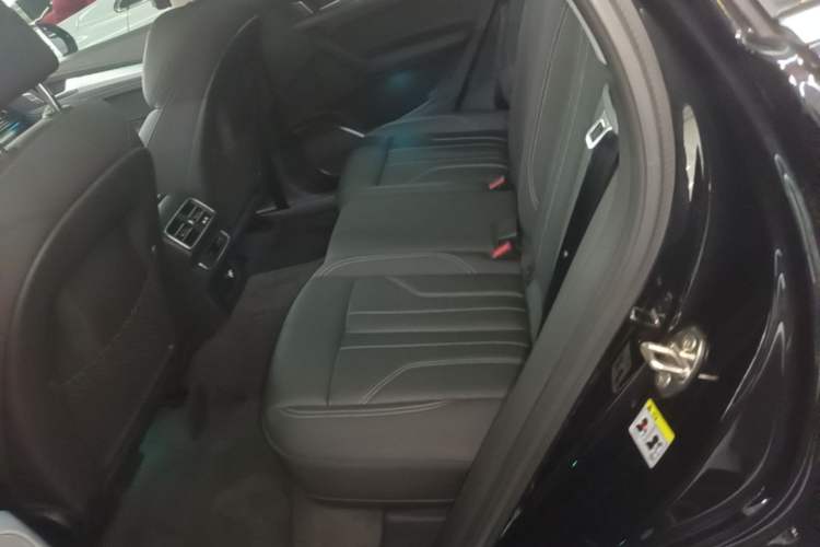 Used Audi Q5L 2023 40T Fashionable and Dynamic Edition Left Rear Seat