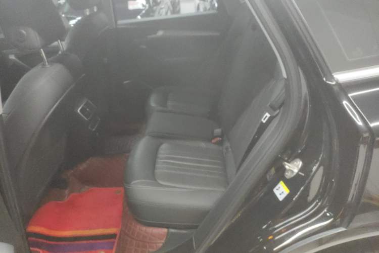 Used Audi Q5L 2023 40T Fashionable and Elegant Version Left Rear Seat