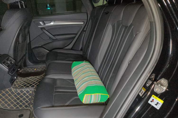 Used Audi Q5L 2023 40T Luxury Dynamic Model Left Rear Seat
