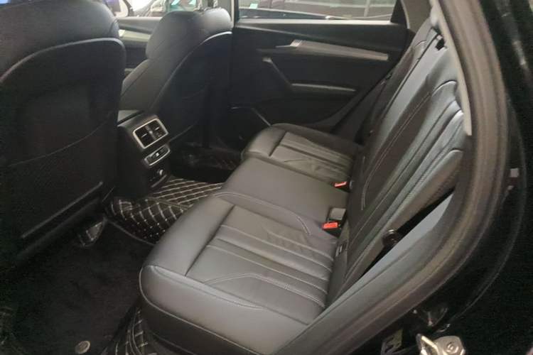 Used Audi Q5L 2023 40T Fashionable and Dynamic Edition Left Rear Seat