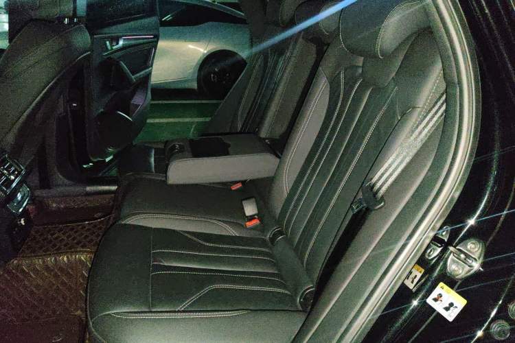 Used Audi Q5L 2023 40T Luxury Dynamic Model Left Rear Seat
