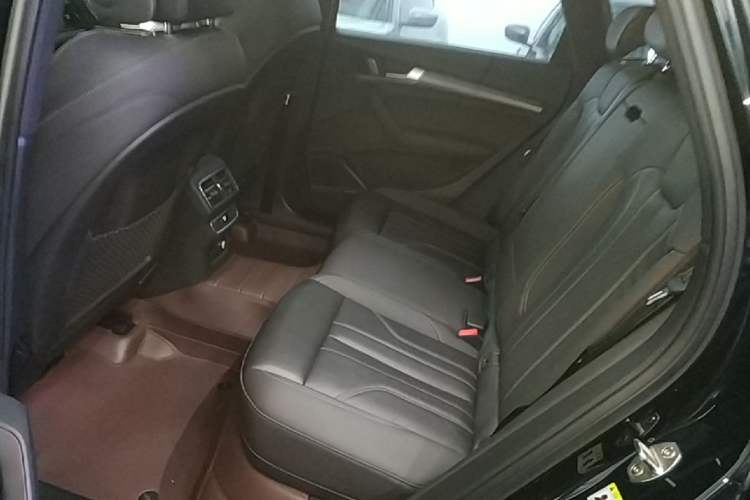 Used Audi Q5L 2023 45T Luxury Dynamic Model Left Rear Seat