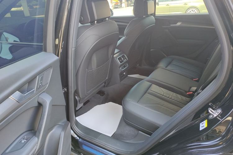 Used Audi Q5L 2023 40T Luxury Dynamic Model Left Rear Seat