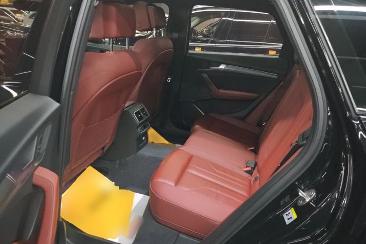 Used Audi Q5L 2023 40T Luxury Dynamic Model Left Rear Seat