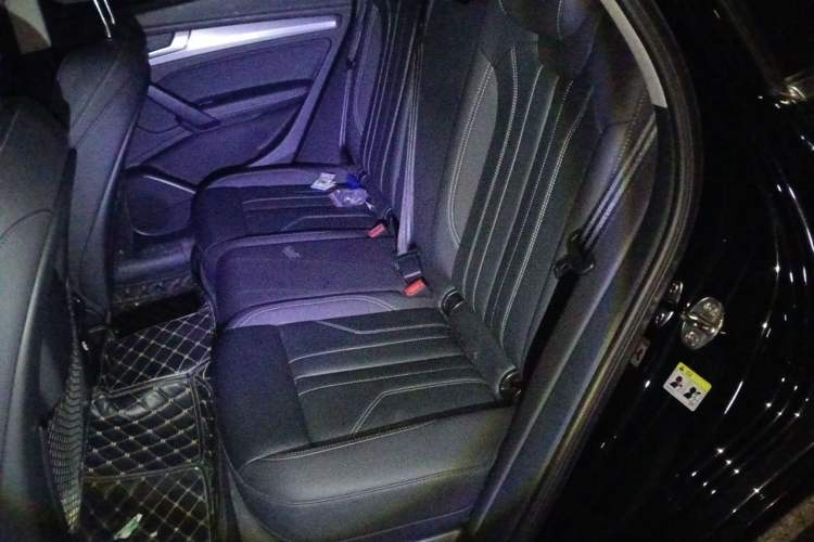 Used Audi Q5L 2023 40T Fashionable and Dynamic Edition Left Rear Seat