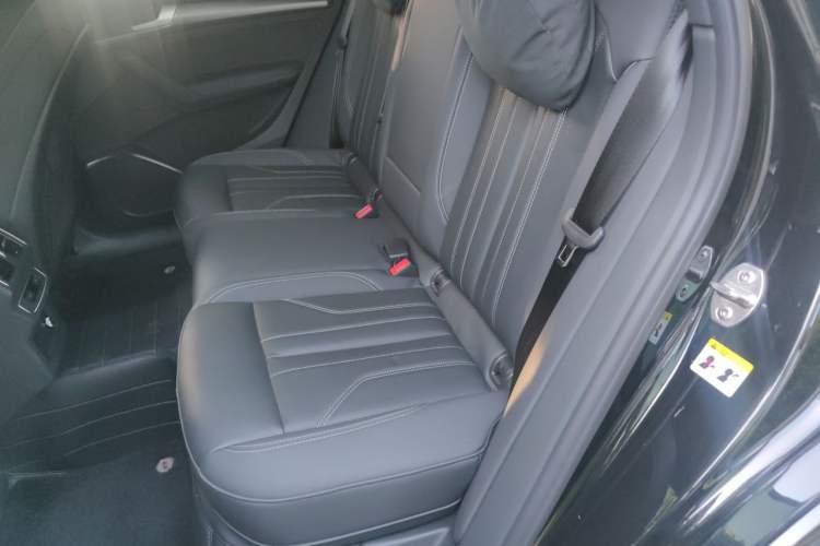 Used Audi Q5L 2023 40T Luxury Dynamic Model Left Rear Seat