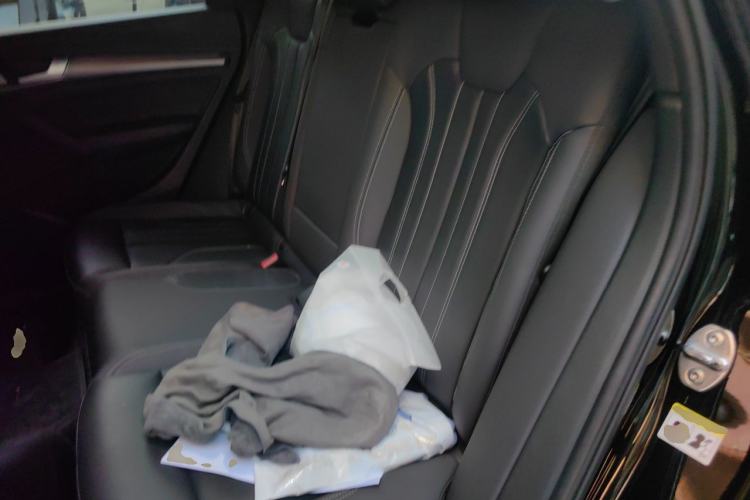 Used Audi Q5L 2023 40T Luxury Dynamic Model Left Rear Seat