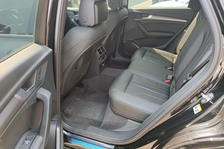Used Audi Q5L 2023 40T Luxury Dynamic Model Left Rear Seat