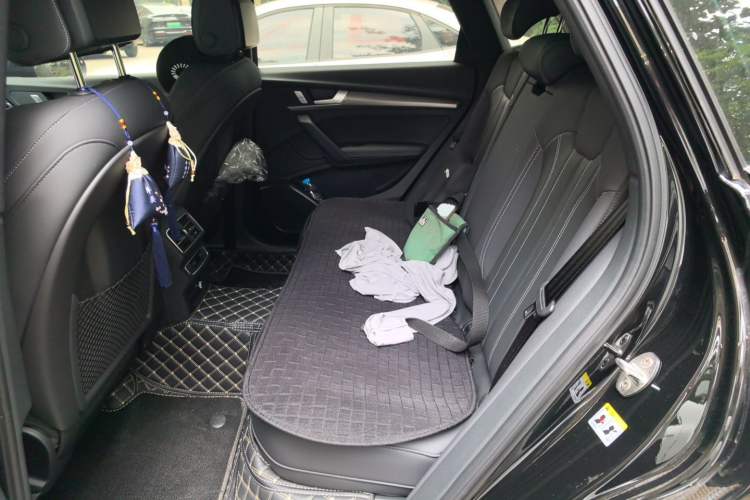 Used Audi Q5L 2023 40T Luxury Dynamic Model Left Rear Seat