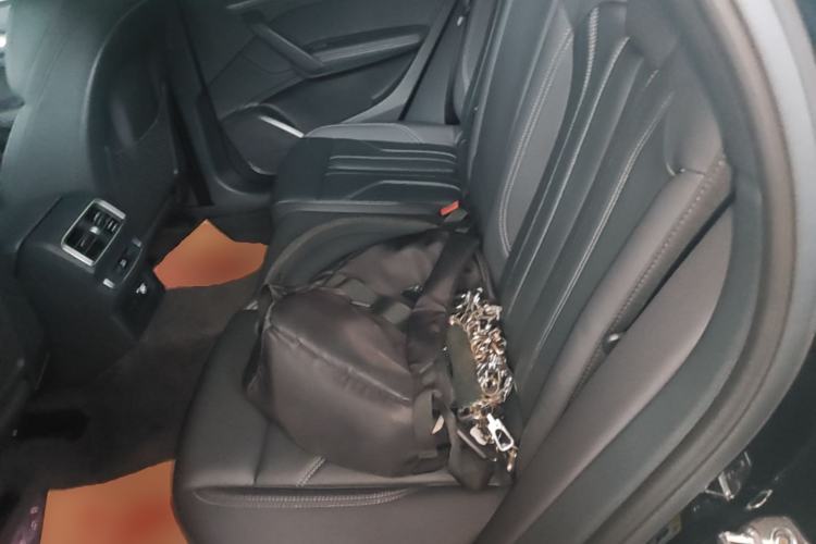 Used Audi Q5L 2023 40T Luxury Dynamic Model Left Rear Seat